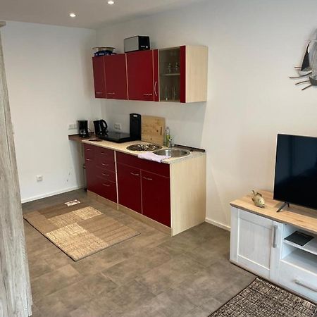 Ferienwohnung Nora Mit Blick Auf Den Ribnitzer See Eksteriør billede