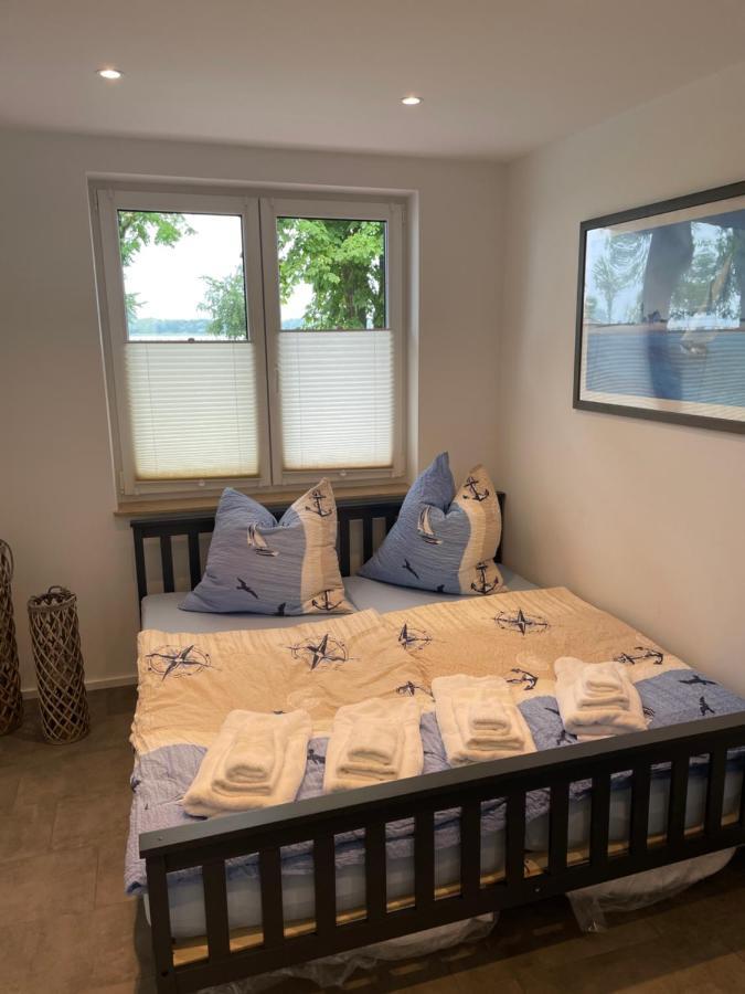 Ferienwohnung Nora Mit Blick Auf Den Ribnitzer See Eksteriør billede